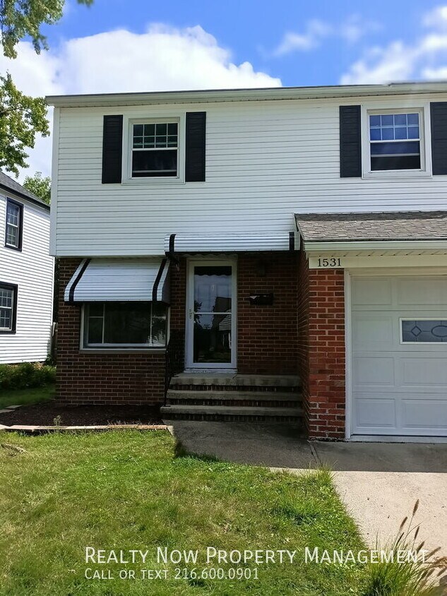 Primary Photo - 1531 Crestwood Rd