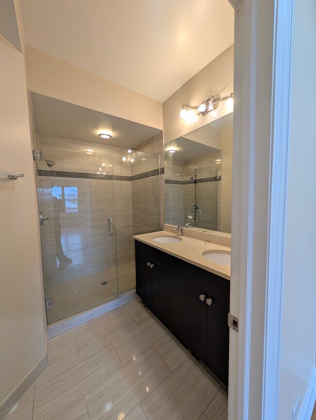 Foto del edificio - 4742 N Sawyer Ave