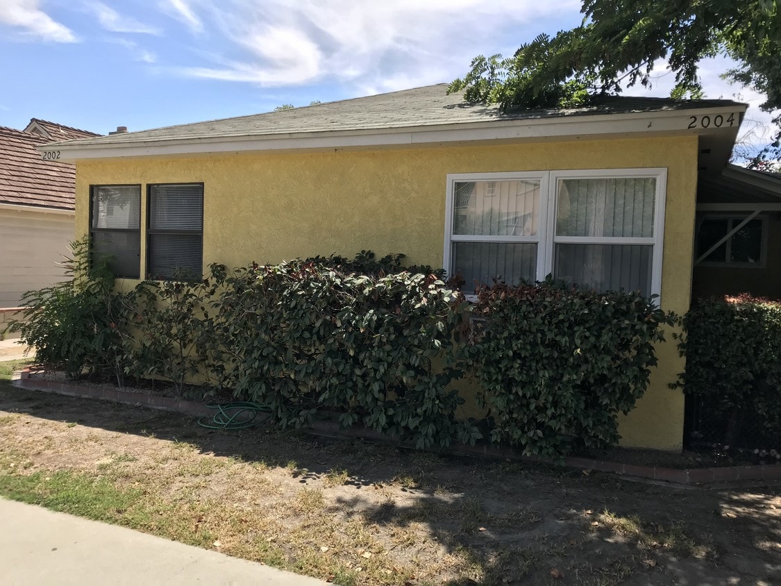 2004 W Victory Blvd, Burbank, CA 91506 2004 W Victory Blvd Burbank, CA Apartments for Rent