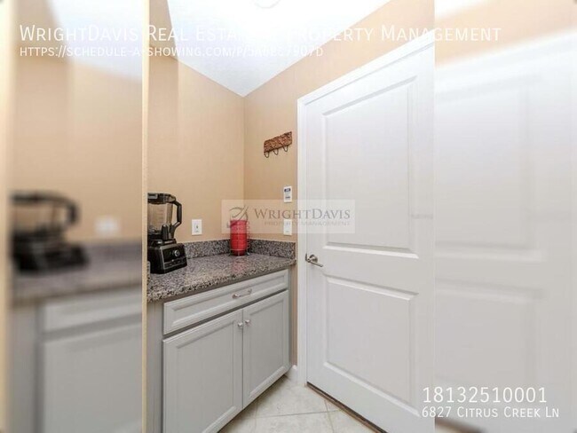 Foto del edificio - 6827 Citrus Creek Ln