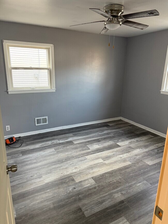 Foto del edificio - 6514 W Carmen Ave