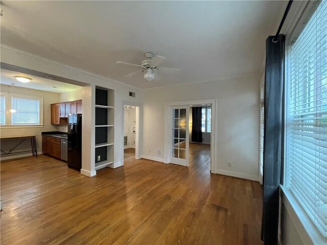 Building Photo - 1015 Piedmont Ave NE