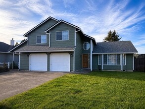 Building Photo - 226 Sparks Dr