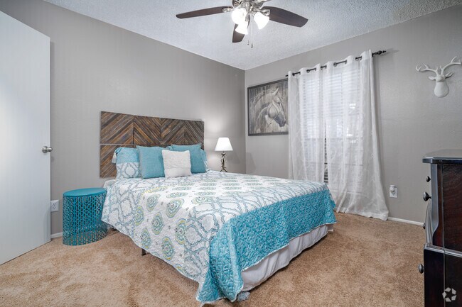 1 habitación, 1 baño - 532 pies cuadrados - Dormitorio - Alamo Park