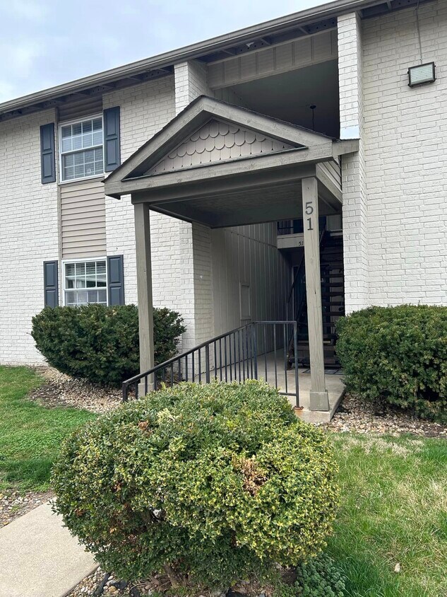 51 Port Robert Dr, Indianapolis, IN 46224 Condo for Rent in