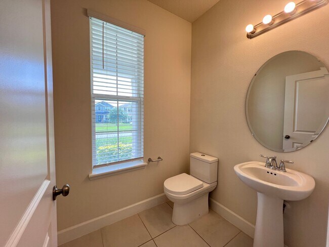 Foto del edificio - Gorgeous Furnished Home in Winter Garden!