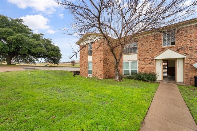 Building Photo - 8000 Cambridge Cir