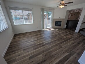 Building Photo - 910 Sierra View Cir