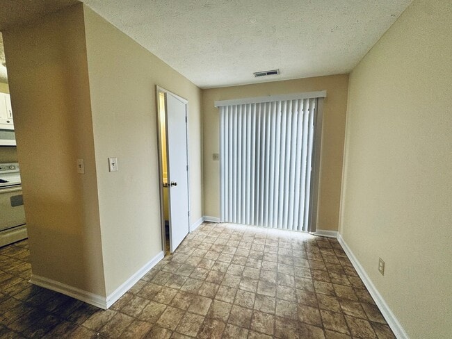 Photo - 31 Countryplace Ln Townhome