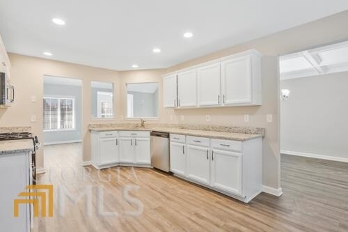 Building Photo - 513 Oak Glen Dr