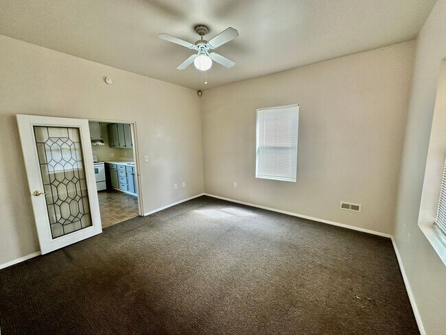 Building Photo - New on the Market!