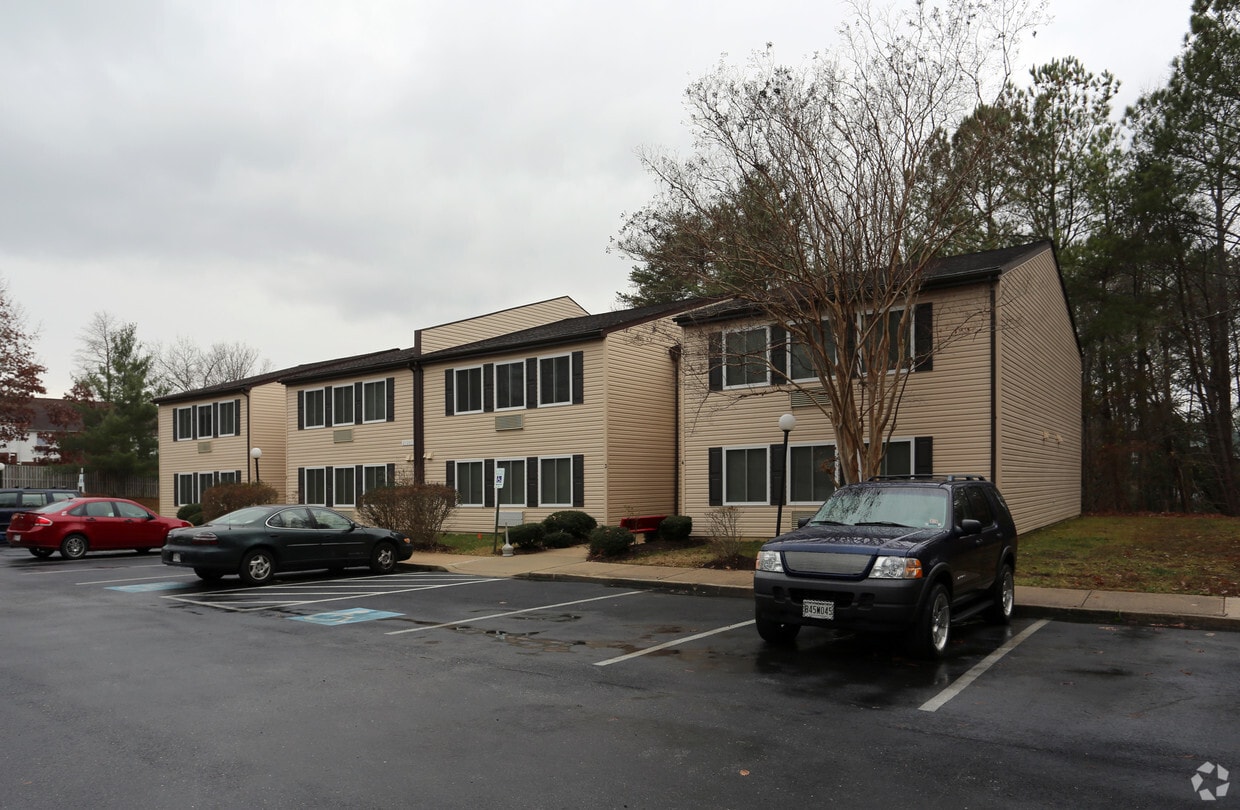 Primary Photo - Joe Baker Village 62+ or Disabled