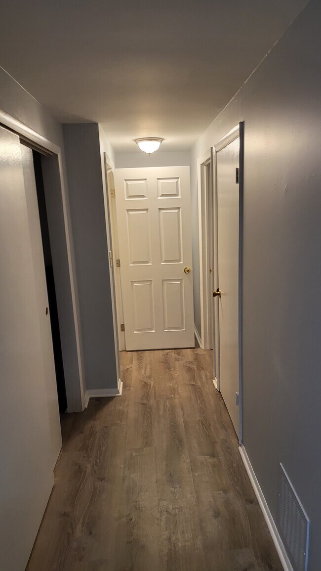 Building Photo - 7386 Sweet Clover
