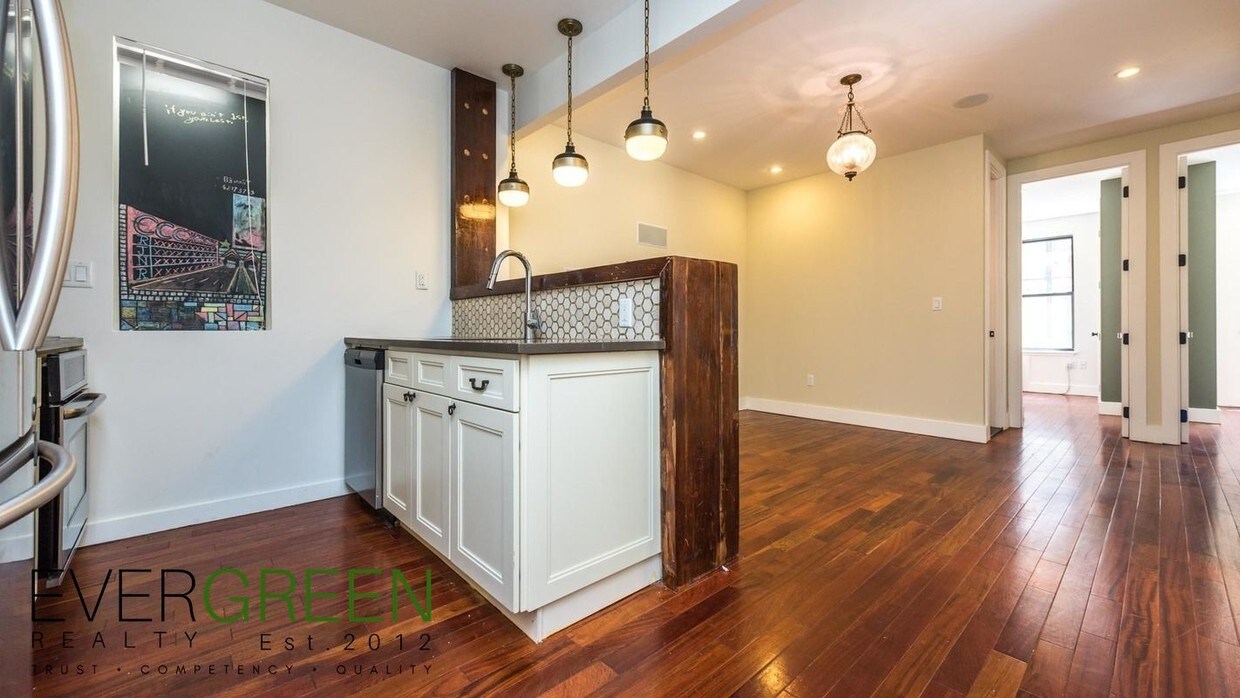 Foto principal - 330 Starr St