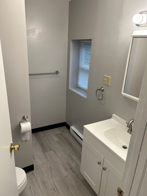 Bathroom - 15 Warren St