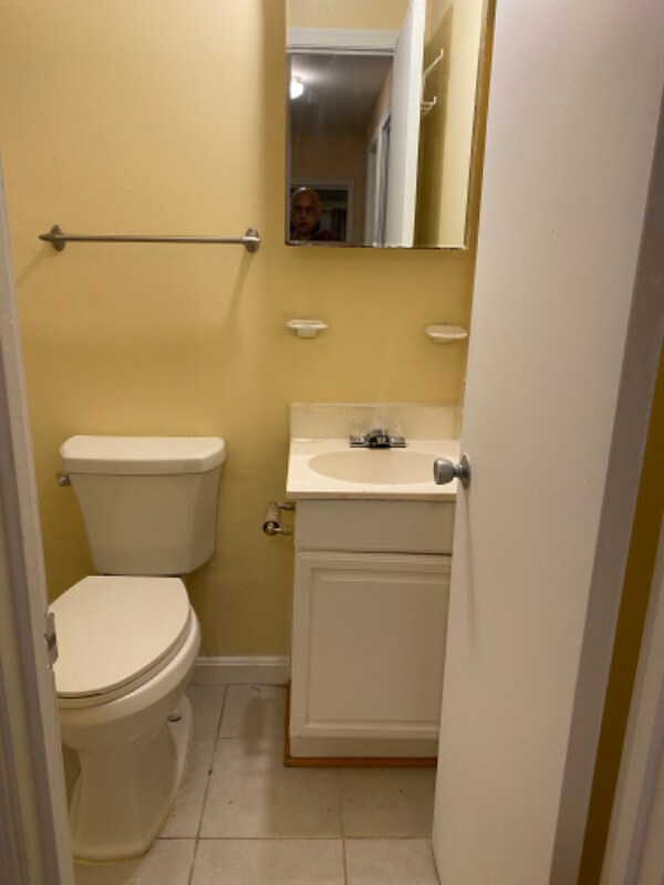Foto del edificio - 3039 Hickory Grove Ct
