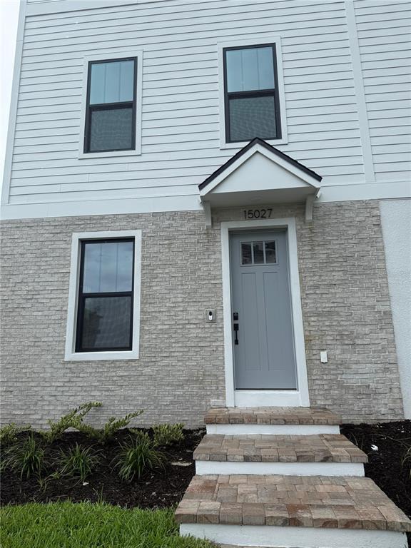 Building Photo - 15027 Groveside Rd