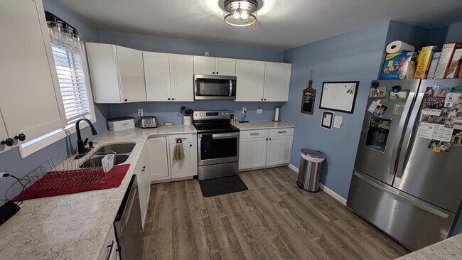 Foto del edificio - 1720 Brookmede Dr