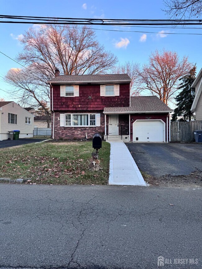 Foto del edificio - 8 Montclair Ave