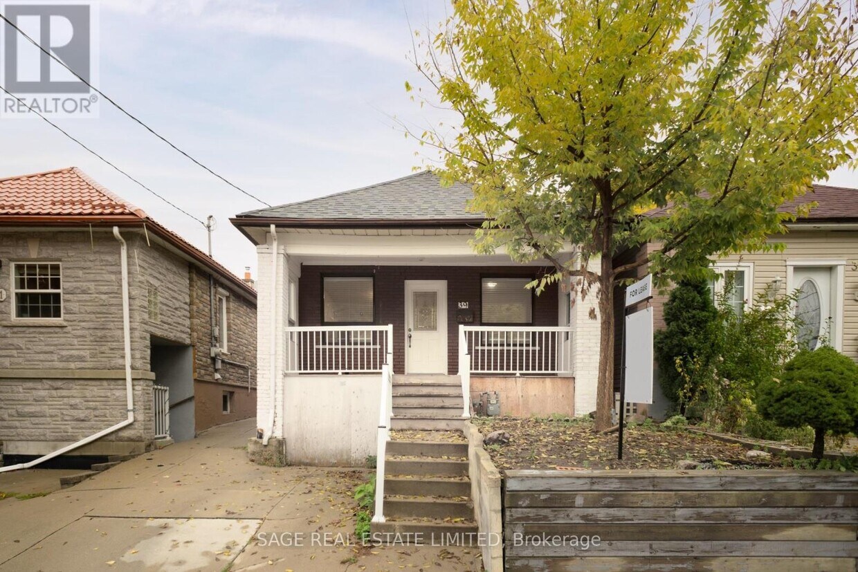 39 Grandville Ave, Toronto, ON M6N 4T8 House for Rent in Toronto, ON