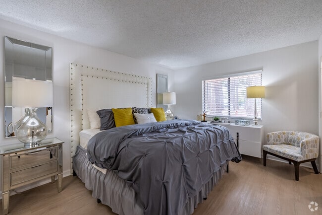 Interior Photo - Waterview at Rocky Point Apartments