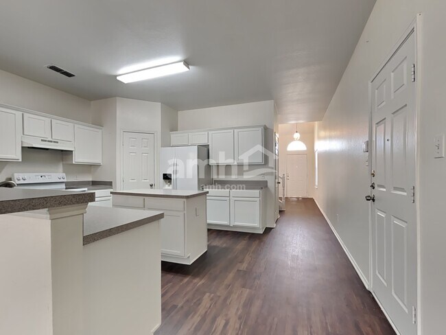 Foto del edificio - 1626 Wildflower Dr