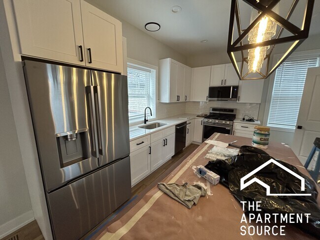 Photo - 858 N Paulina St Apartment