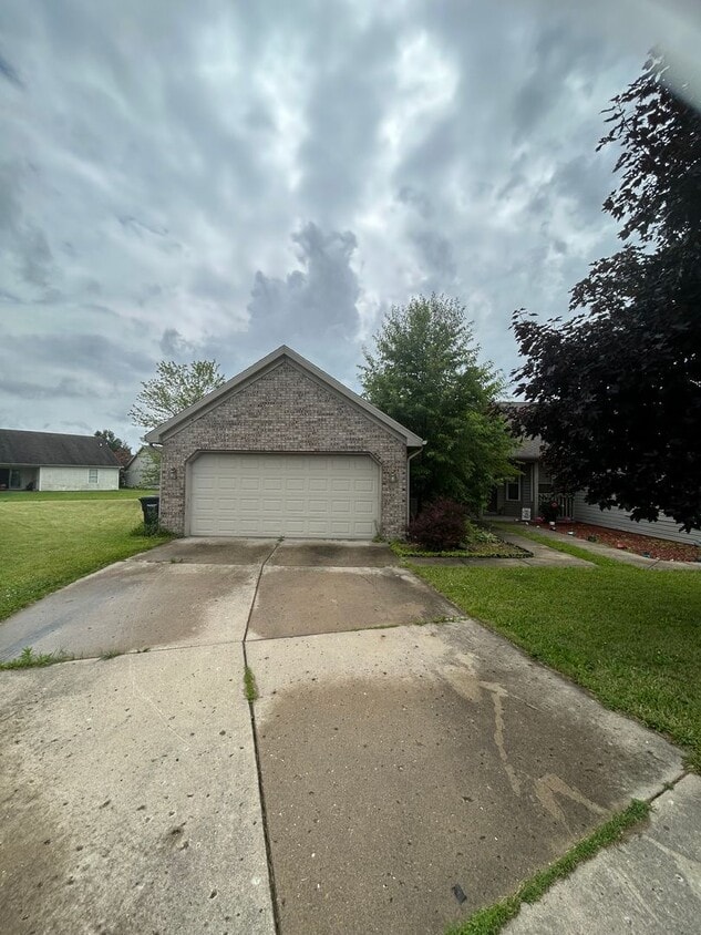 Building Photo - 3002 Butterfield Court