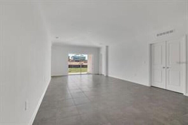 Foto del edificio - 3186 Armstrong Ave