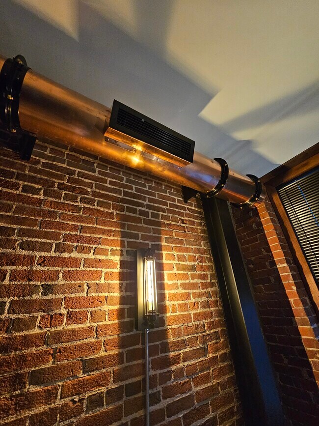 Foto del edificio - 98 Genesee St