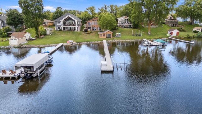 Drone shot of pier, boathouse and house - 2438 Lough Ln