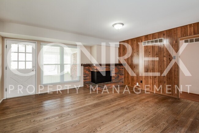 Foto del edificio - Home is Refreshed and Ready to be RENTED!