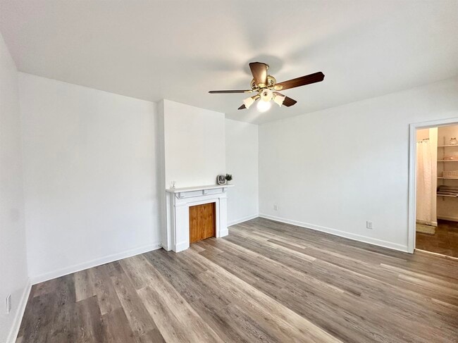 Building Photo - 1739 4th St