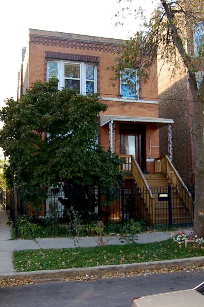 Building Photo - 3144 N Ridgeway Ave