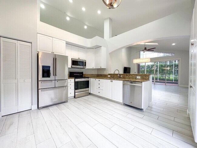 Foto del edificio - 6255 NW 24th St