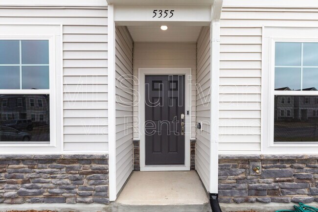 Building Photo - 5355 Arkose Dr