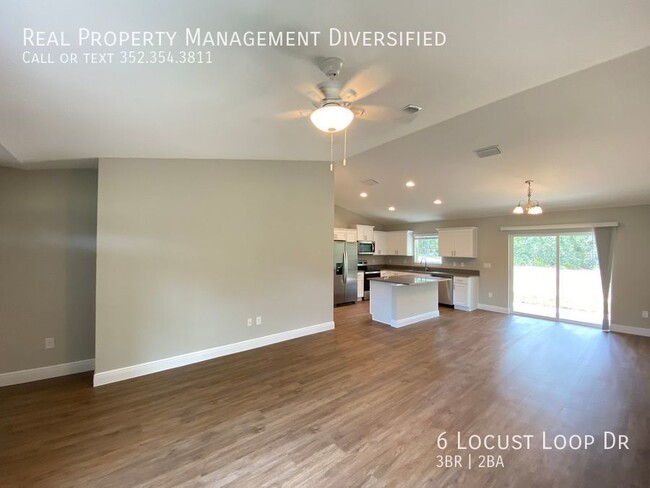 Foto del edificio - 6 Locust Loop Dr