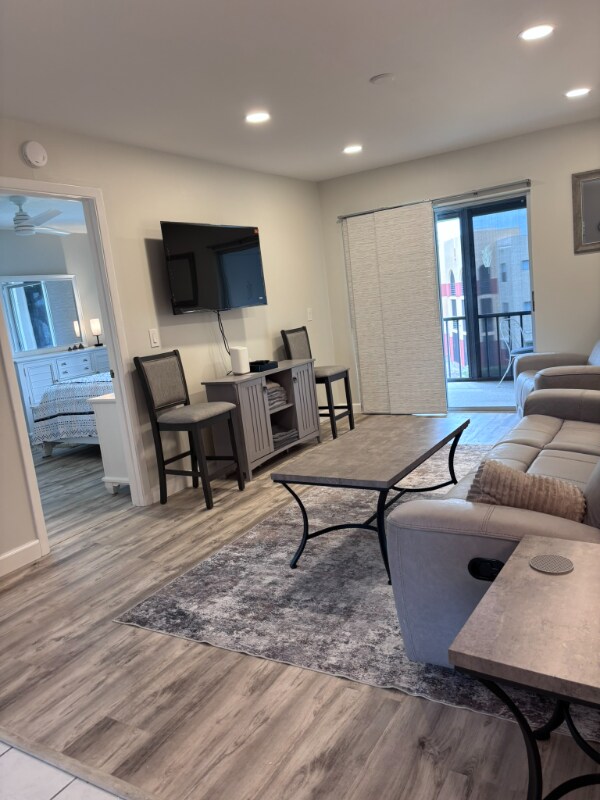 Foto del edificio - 102 Capri Isles Blvd