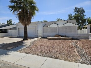Building Photo - 11224 N 93rd Ave