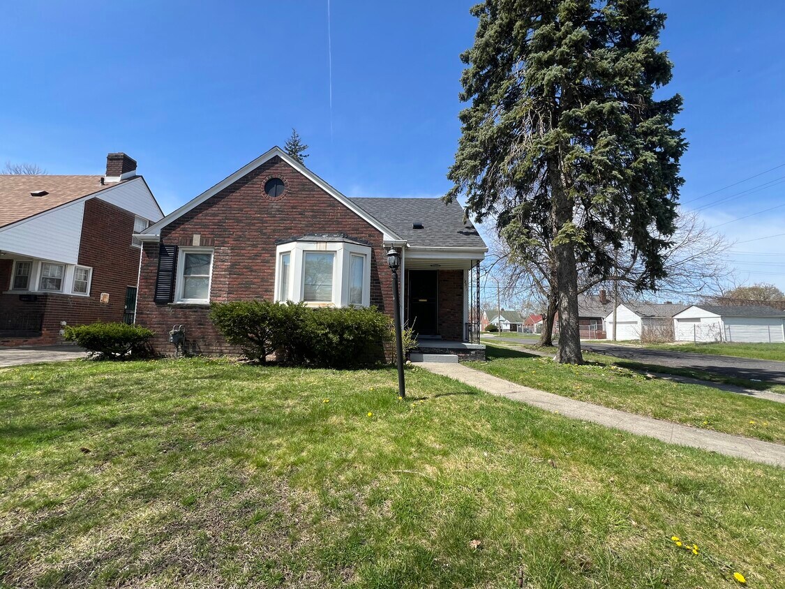 18311 Asbury Park, Detroit, MI 48235 House Rental in Detroit, MI