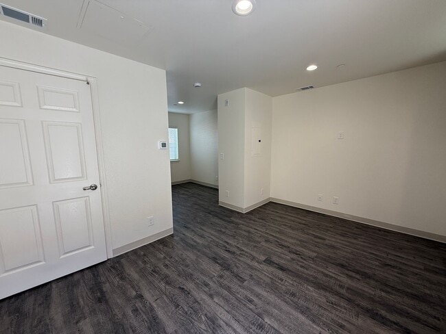 Building Photo - Free Month of Rent for Move in before Dec 1st - Brand New Ground Level Studio