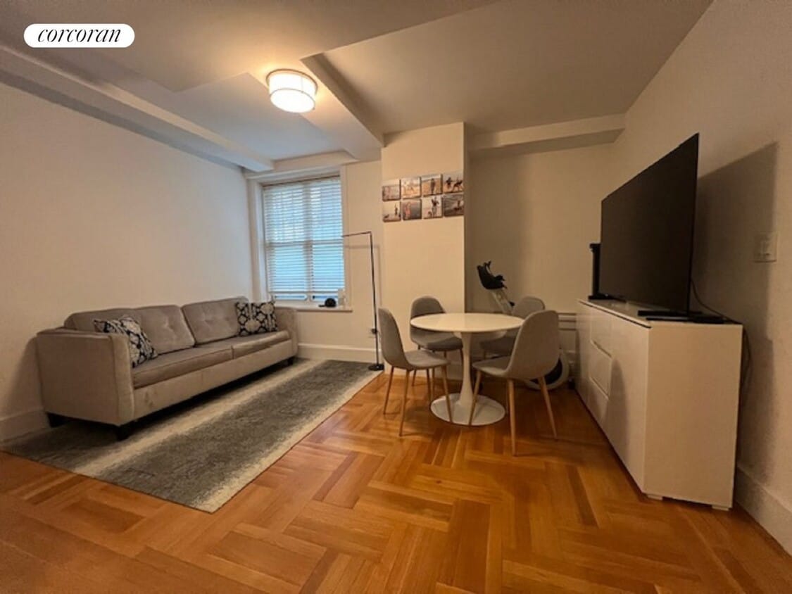 Foto principal - 27 W 72nd St