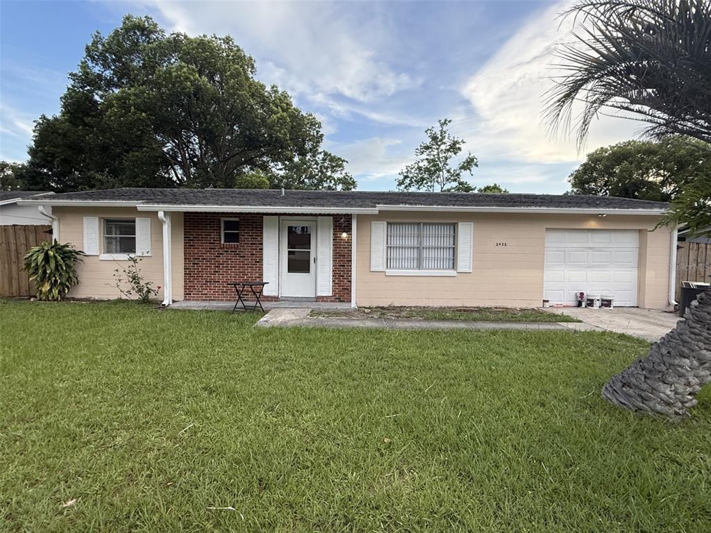Foto principal - 2432 Greenwood St