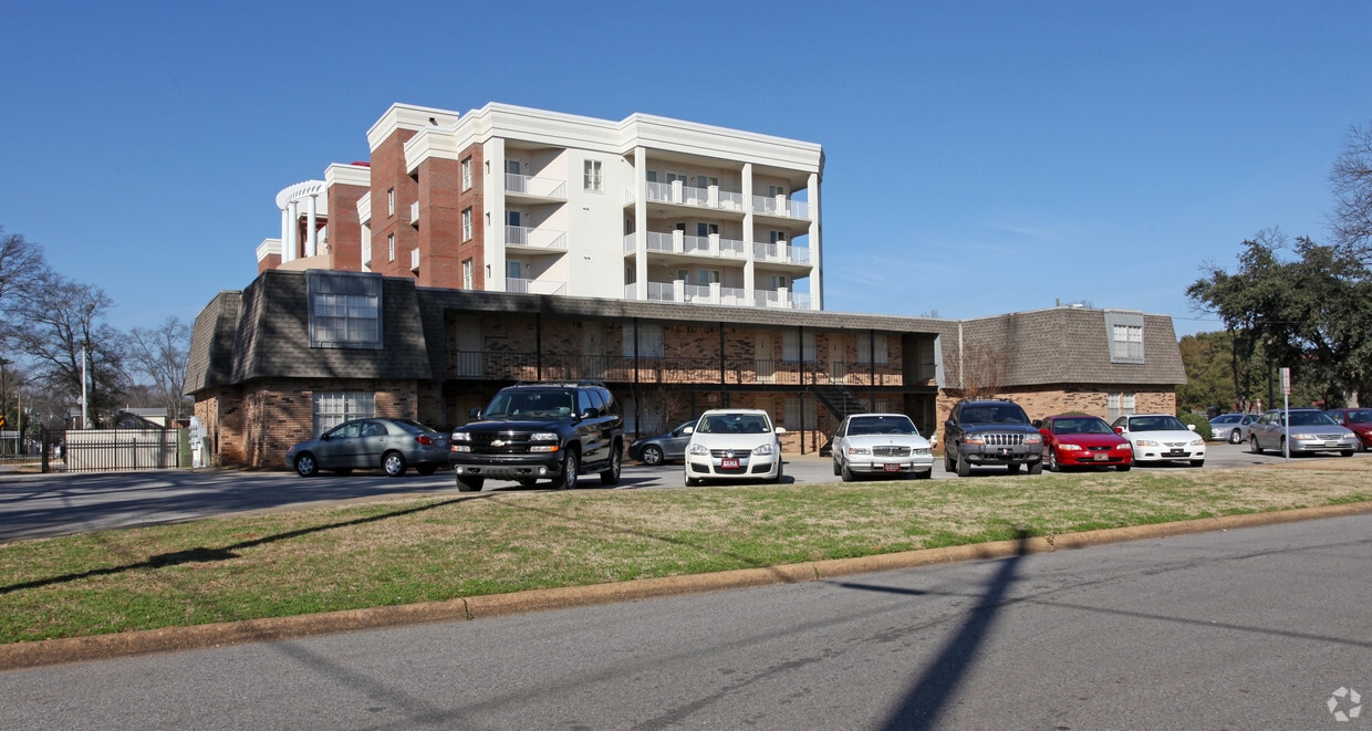 Heathrow Apartments in Tuscaloosa, AL