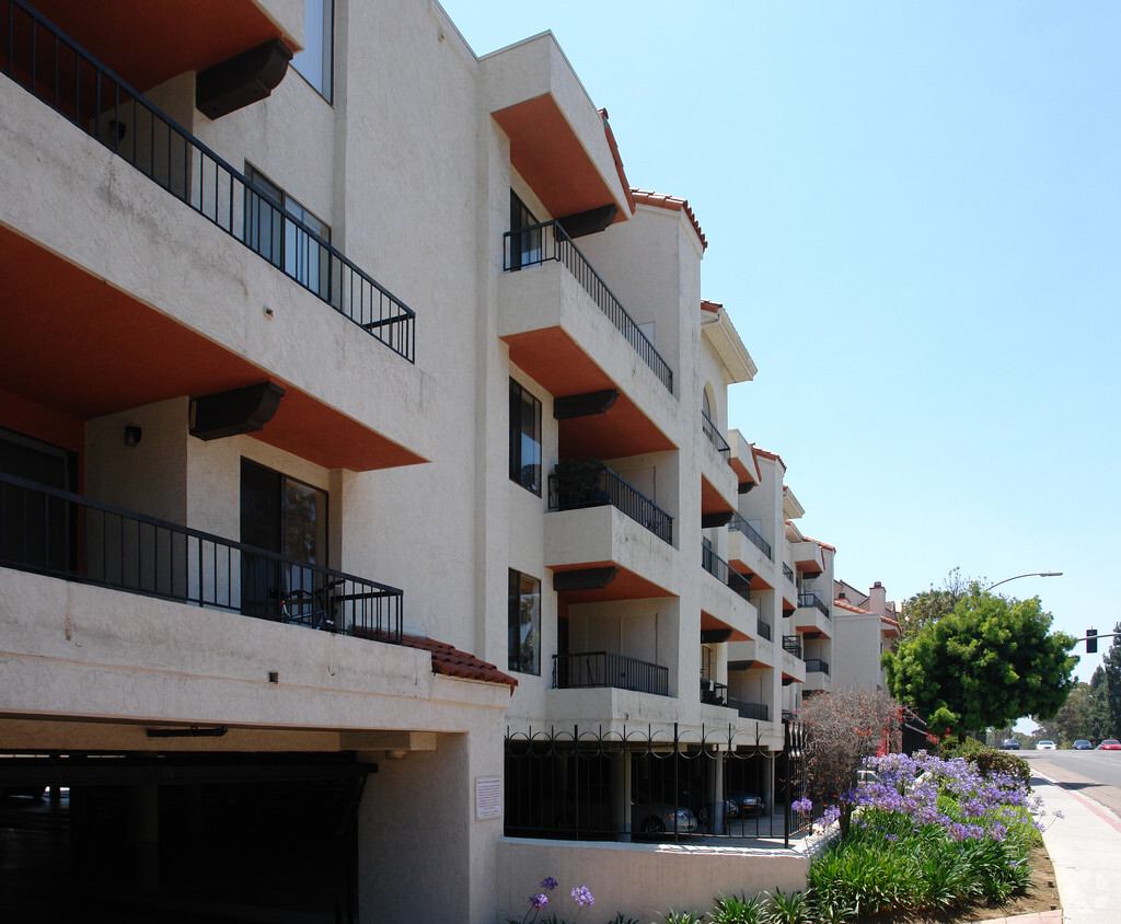 Primary Photo - La Jolla Garden Villas