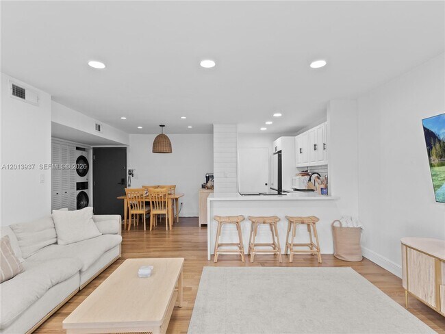 Building Photo - 7487 SW 82nd St