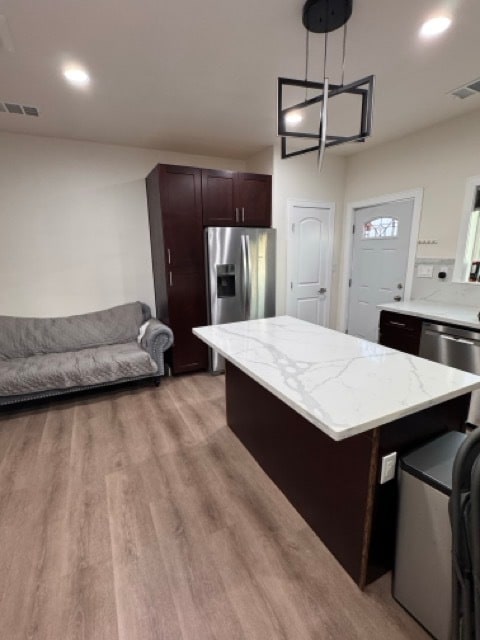 Foto del edificio - 4663 Deadwood Dr