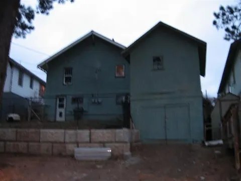 Building Photo - 707 W Summit St
