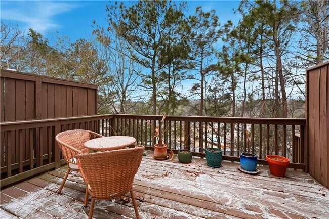 Foto del edificio - 1149 Liberty Pkwy NW