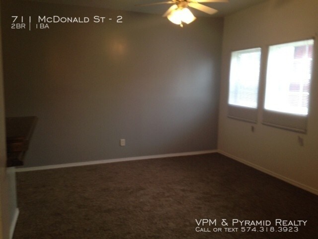 Foto del edificio - 711 McDonald St